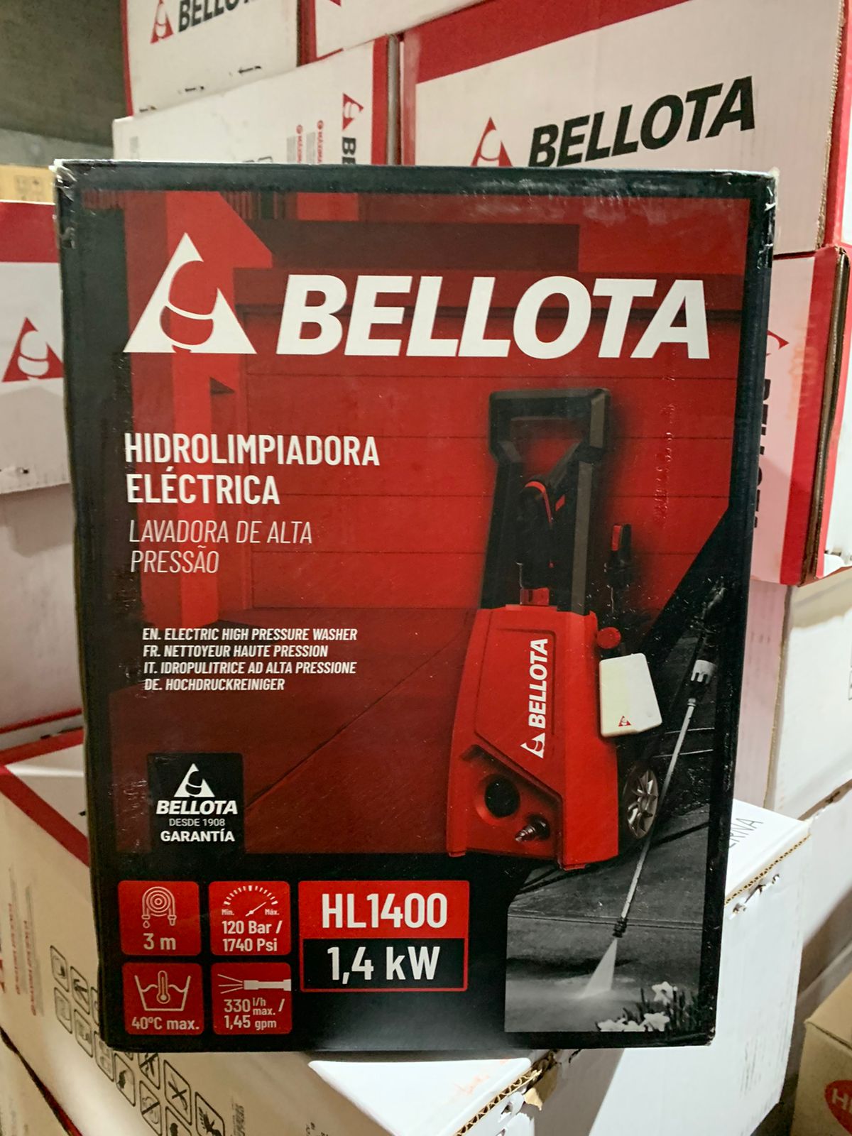 Hidrolimpiadora Compacta Bellota 1100 Watts: ¡Limpieza Potente y Cómoda para Exteriores!