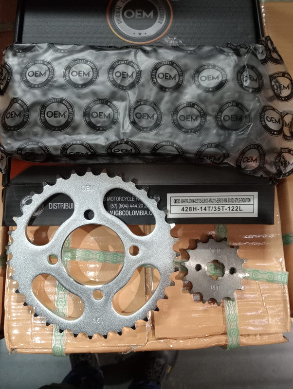 Kit de Arrastre 14x35 4 Huecos (Cadena 428H-122) para Motocicleta Suzuki AX4, Best 125, Vivax 115, Viva R Cool/Style, Evolution - Marca OEM (Calidad Original) (Despacho 4 a 5 días hábiles)
