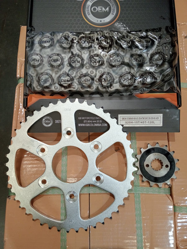 Kit de Arrastre 15x45 6 Huecos (Cadena 520H-120) para Motocicleta Bajaj Dominar 400, UG, 250, KTM Duke 250, 390, NG, ADV - Marca OEM (Calidad Original) (Despacho 4 a 5 días hábiles)