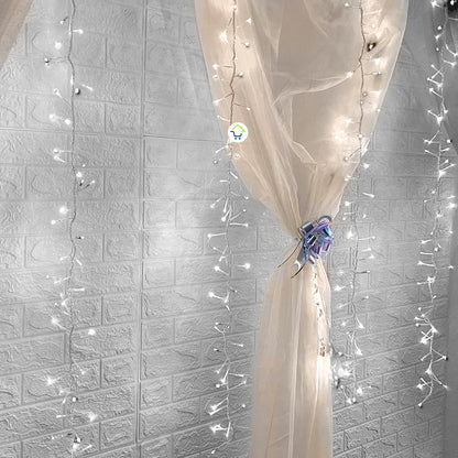 Cortina de Luces LED Navideñas 3.70 x 1.90 Metros Extensión: ¡800 LEDs, Brillo y Magia Multicolor!