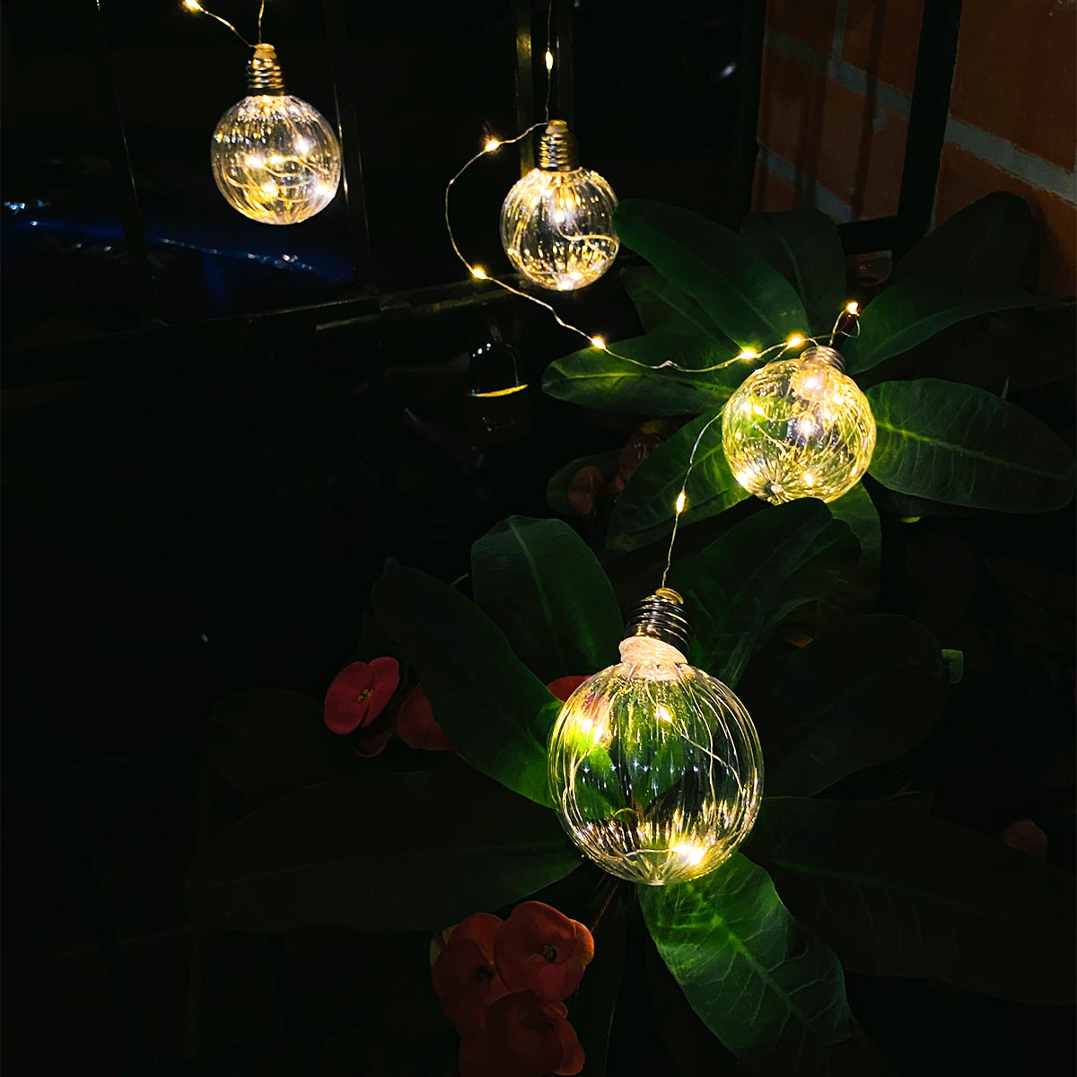Guirnalda de Luces Micro LED de 4 Metros con 10 Burbujas: ¡Iluminación Fija y Decoración Versátil!