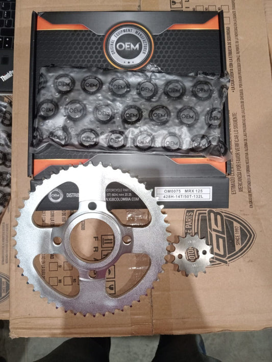 Kit de Arrastre 14x50 4 Huecos (Plano, Cadena 428H-132) para Motocicleta AKT MRX 125, AK 125TT/150TT (Modelos 2007-2012) - Marca OEM (Calidad Original) (Despacho 4 a 5 días hábiles)