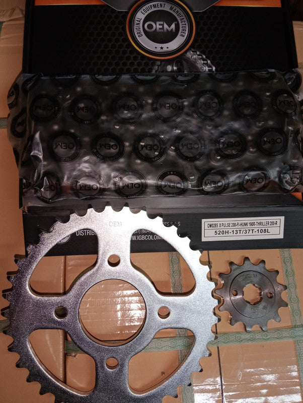 Kit de Arrastre 13x37 4 Huecos (Cadena 520H-108) para Motocicleta Hero XPulse 200, FI, Hunk 190R, Thriller 200R - Marca OEM (Calidad Original) (Despacho 4 a 5 días hábiles)